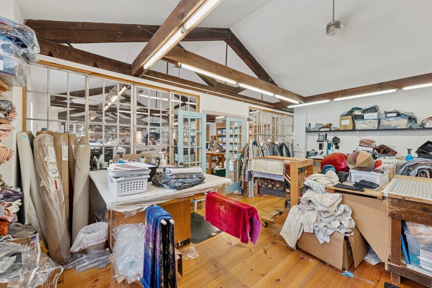 More Photos Of 1412 S Broad St, Philadelphia Storefront For Sale