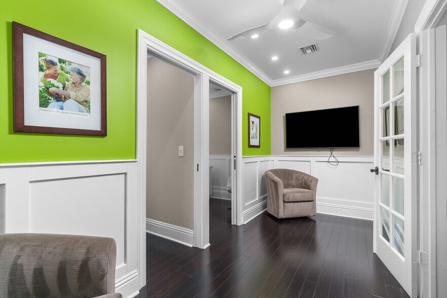 More Photos Of 354 NE 1st Ave, Delray Beach Office For Sale