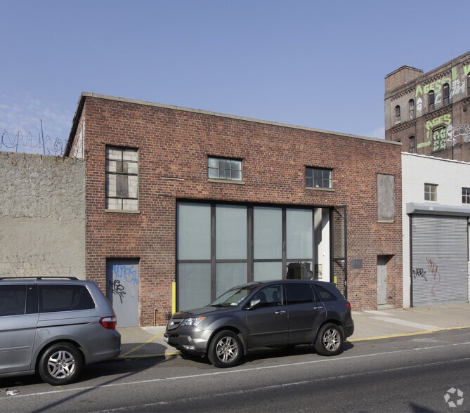 Primary Photo Of 92-94 Wythe Ave, Brooklyn Warehouse For Lease