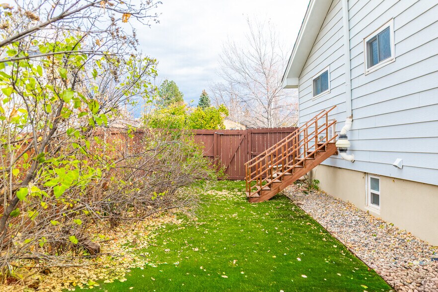 More Photos Of 3279 S Pearl St, Englewood Multifamily For Sale