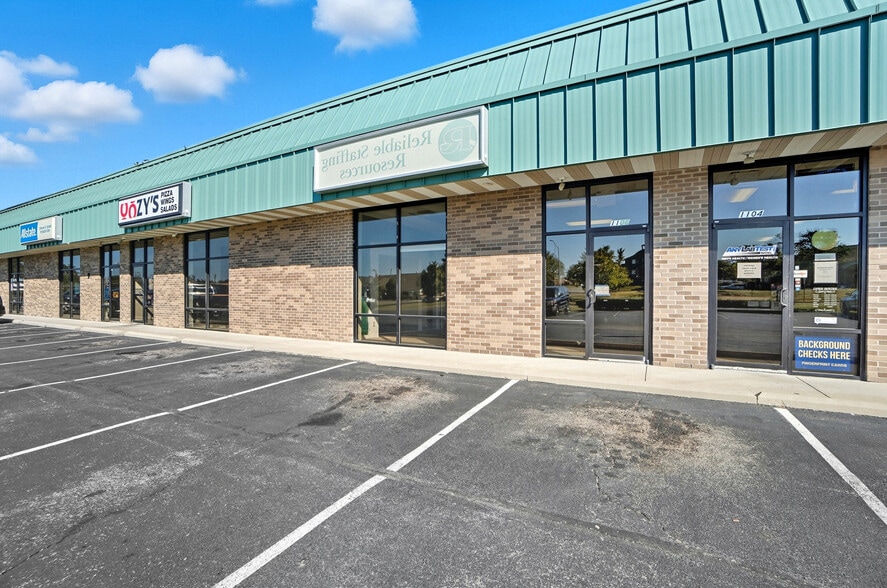 More Photos Of 1104-1124 Kemper Meadow Dr, Forest Park Storefront For Lease