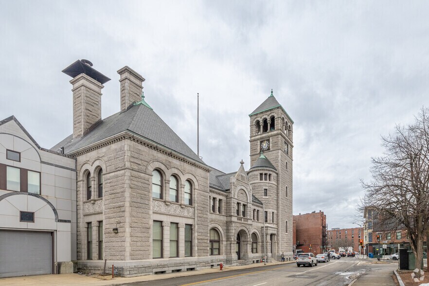 More Photos Of 89 Appleton St, Lowell Office For Sale