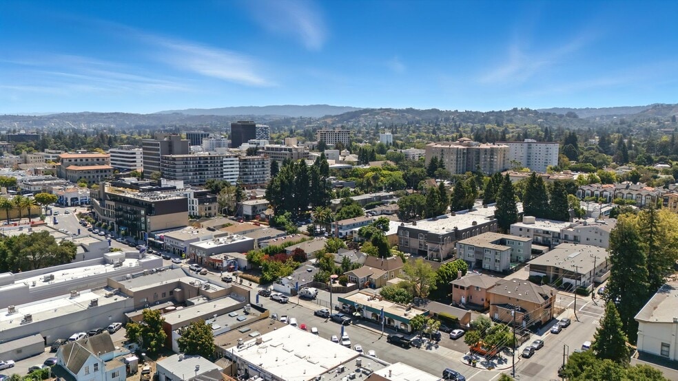 More Photos Of 136 N B St, San Mateo General Retail For Sale