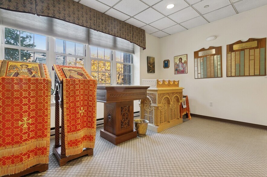 More Photos Of 3 Lehman Ter, Yonkers Congregate Senior Housing For Sale