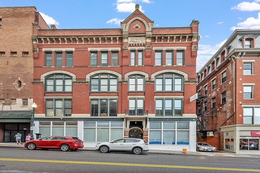 Primary Photo Of 9-15 Pleasant St, Worcester Office Residential For Lease