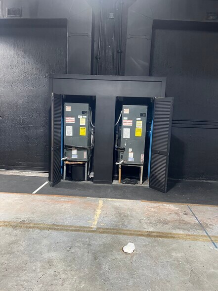 More Photos Of 530 NW 26th St, Miami Warehouse For Lease