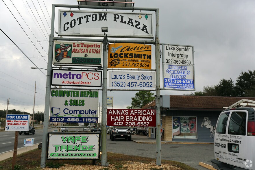 More Photos Of 2113-2115 Citrus Blvd, Leesburg Storefront Retail Office For Lease