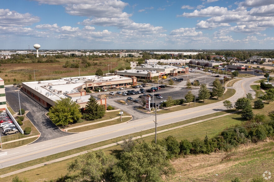 More Photos Of 19031 Old Lagrange Rd, Mokena Unknown For Lease