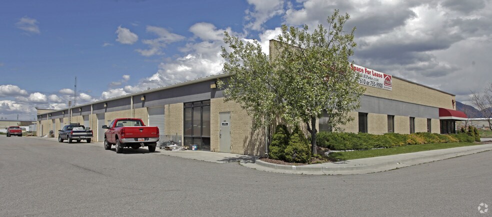 More Photos Of 925 W 200 St N, Logan Warehouse For Lease