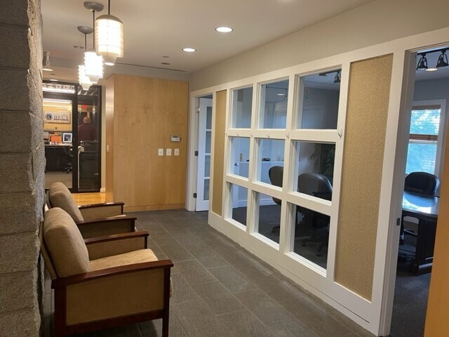 More Photos Of 6339 Ten Oaks Rd, Clarksville Office For Sale