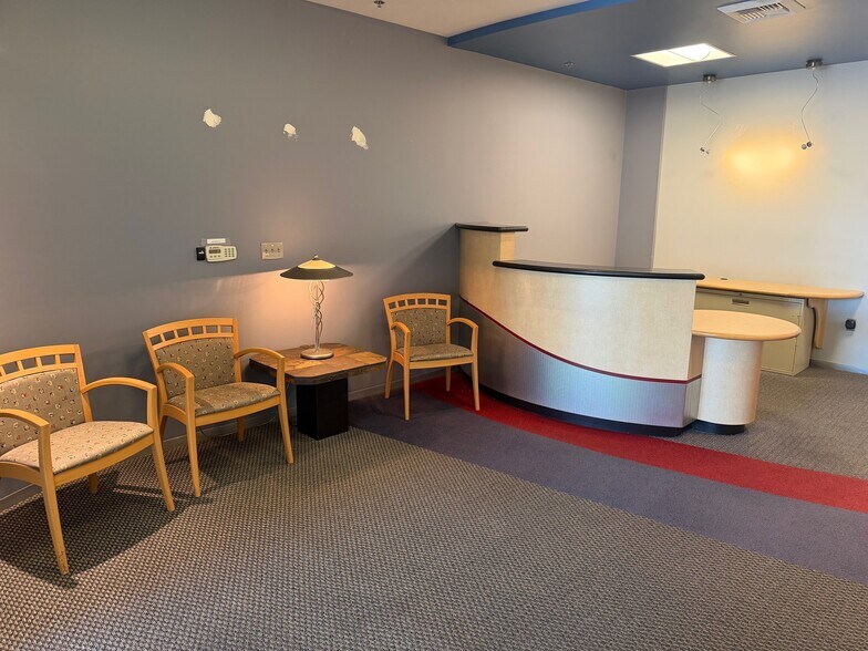 More Photos Of 943 Reserve Dr, Roseville Office For Lease