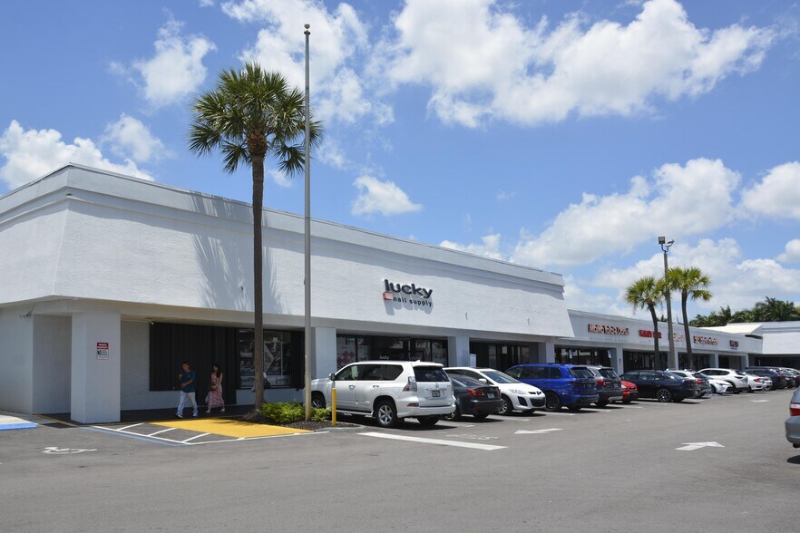 More Photos Of 6401-6493 Stirling Rd, Davie Unknown For Lease