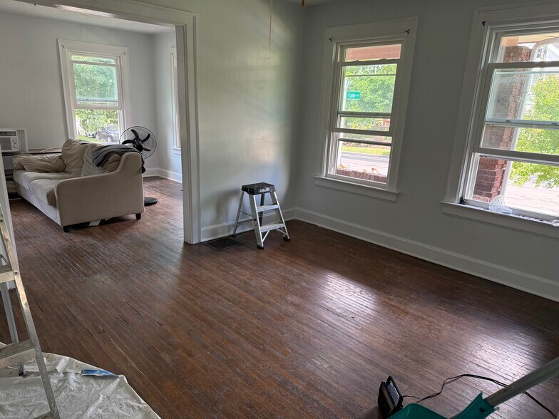 More Photos Of 2054 N 4th St, Columbus Apartments For Sale