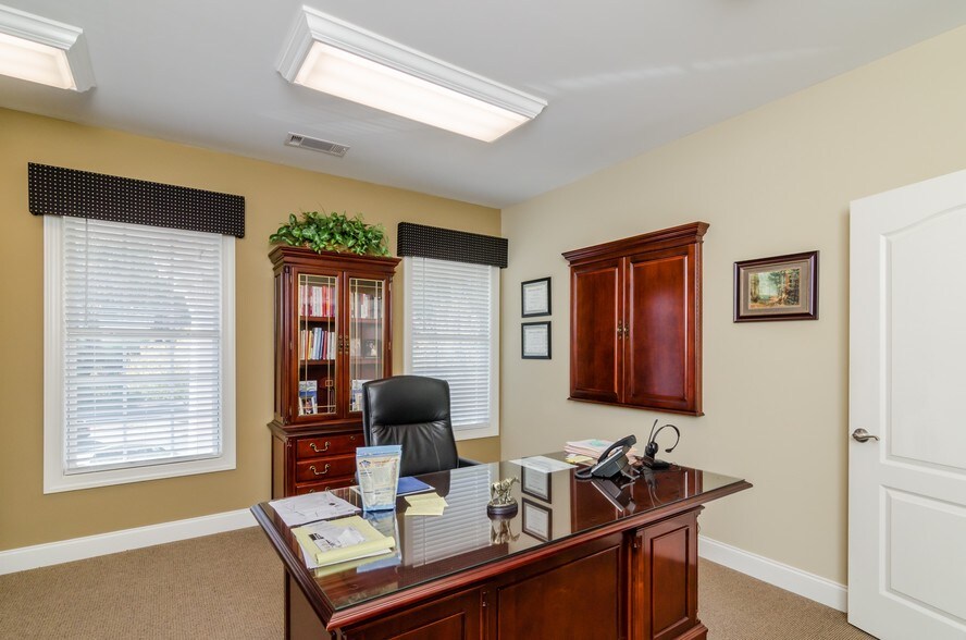 More Photos Of 1350 Wooten Lake Rd, Kennesaw Office For Lease