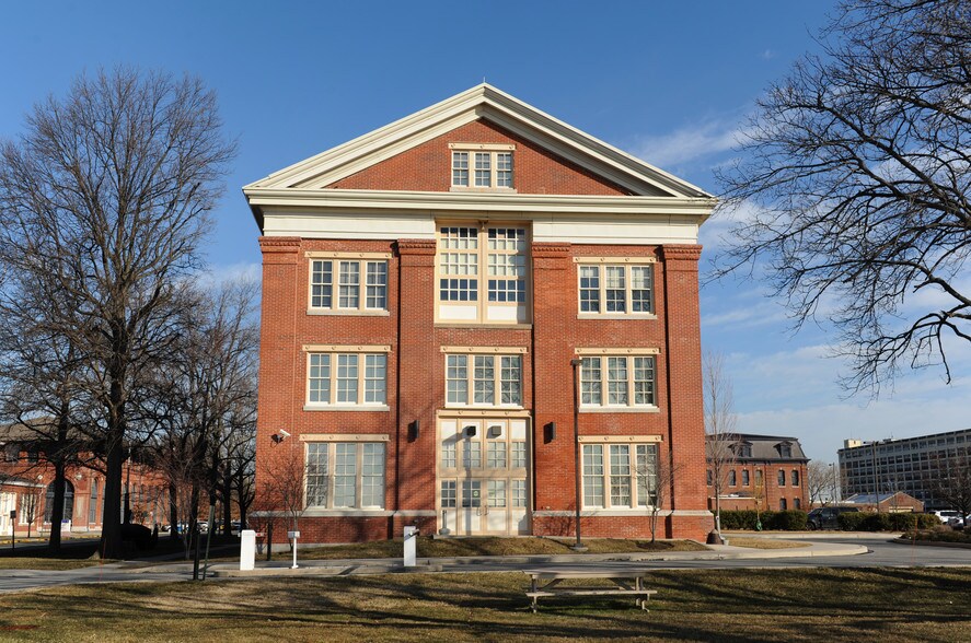 More Photos Of 5101 S Broad St, Philadelphia Office For Lease