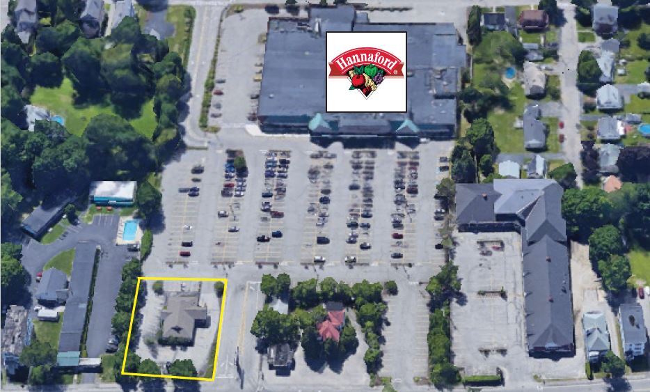 More Photos Of 299 Elm St, Biddeford Bank For Lease