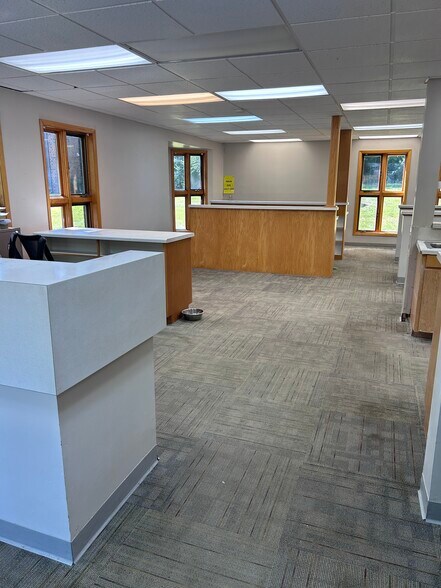 More Photos Of 17833 Hutchins Dr, Minnetonka Medical For Sale