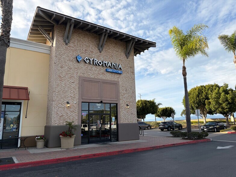 More Photos Of 1111-1191 S Victoria Ave, Oxnard General Retail For Lease