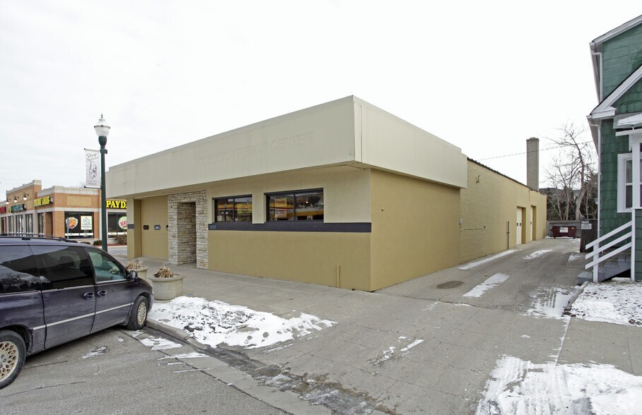 Primary Photo Of 6017-6021 22nd Ave, Kenosha Freestanding For Sale
