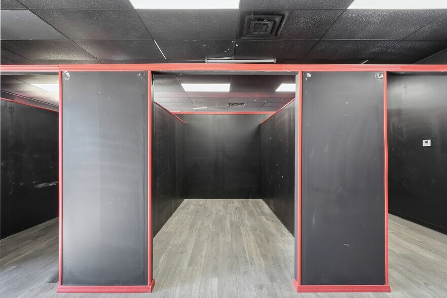 More Photos Of 1223 US-412, Siloam Springs Storefront For Lease