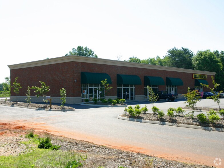 More Photos Of 845 S Buncombe Rd, Greer General Retail For Sale