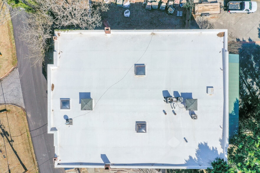 More Photos Of 4975 Little Mill Rd, Buford Warehouse For Sale