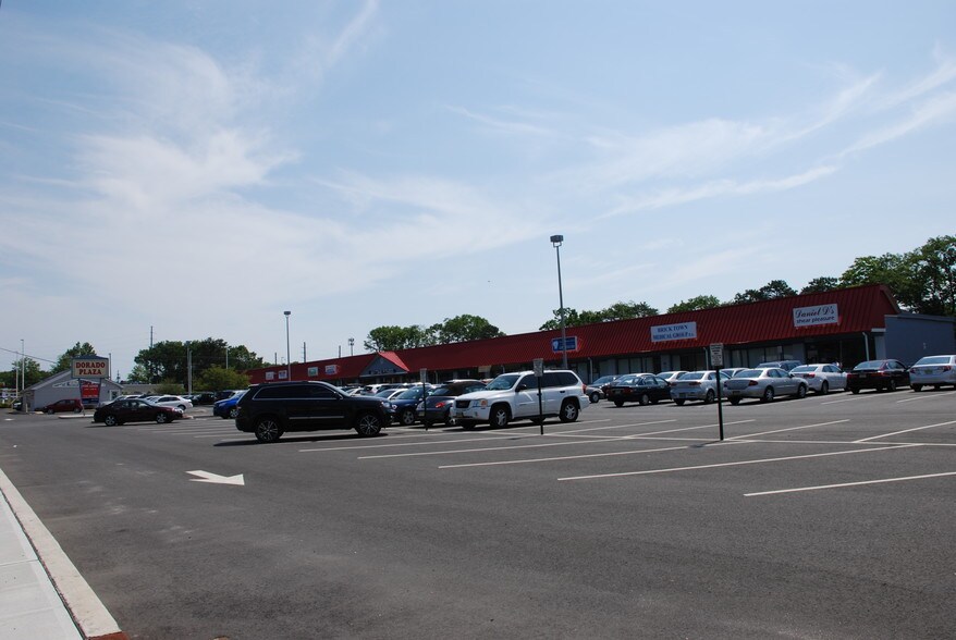 More Photos Of 34 Lanes Mill Rd, Brick General Retail For Lease