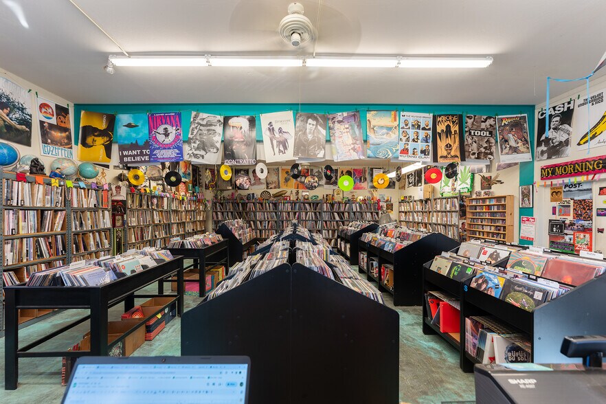 More Photos Of 529-539 Ramona Ave, Monterey Freestanding For Sale