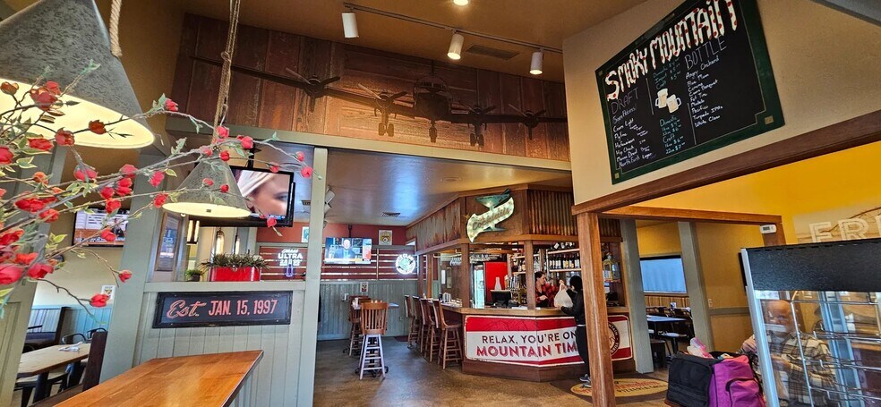 More Photos Of 1465 American Legion Blvd, Mountain Home Restaurant For Sale