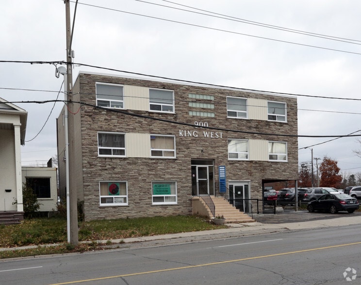 More Photos Of 900 King St, Kitchener Apartments For Lease