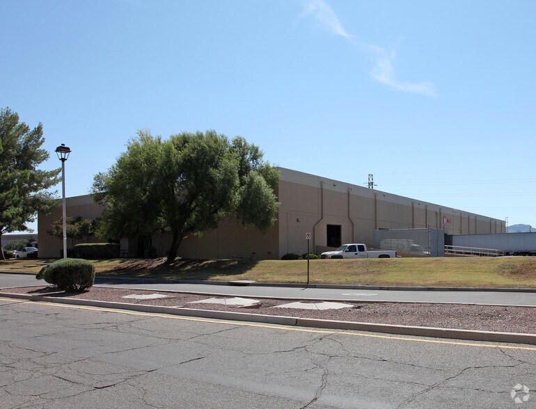More Photos Of 3366 N Dodge Blvd, Tucson Warehouse For Lease