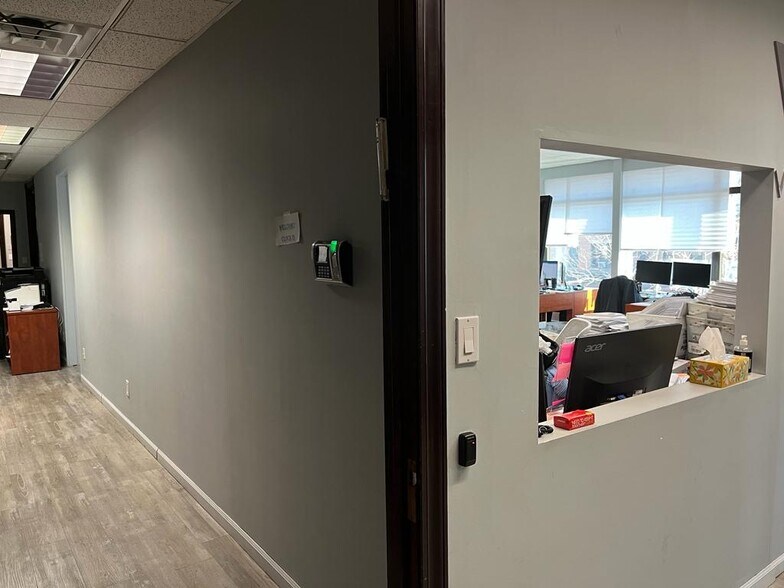 More Photos Of 1100 Coney Island Ave, Brooklyn Office For Lease