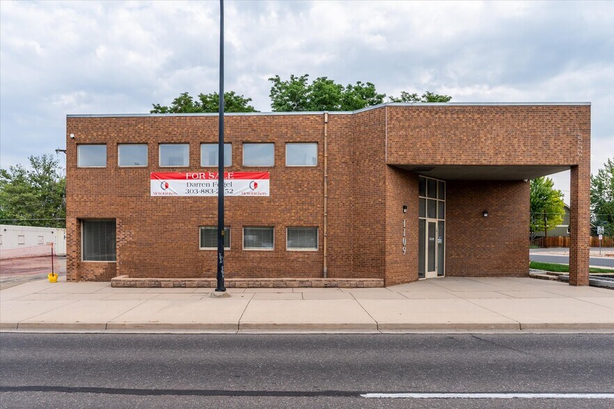 More Photos Of 1109 W Littleton Blvd, Littleton Office For Sale