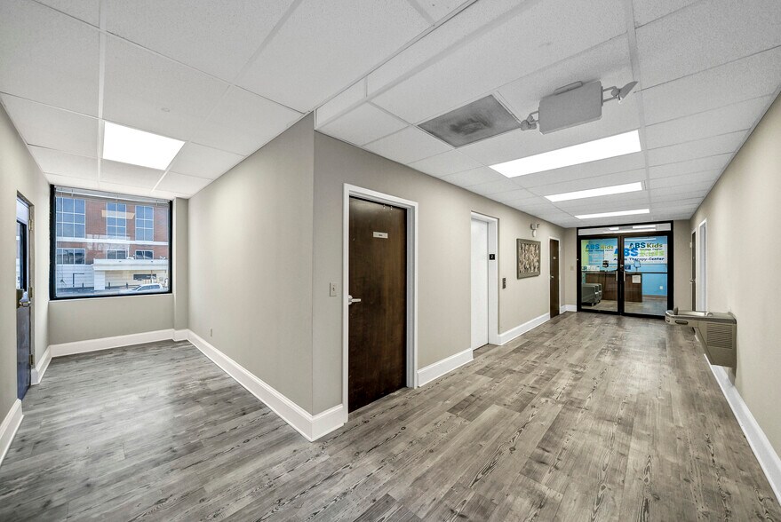 More Photos Of 1022 Calhoun St, Columbia Medical For Sale