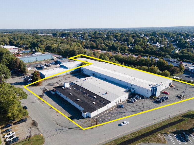 More Photos Of 699 Tarkiln Hill Rd, New Bedford Distribution For Sale