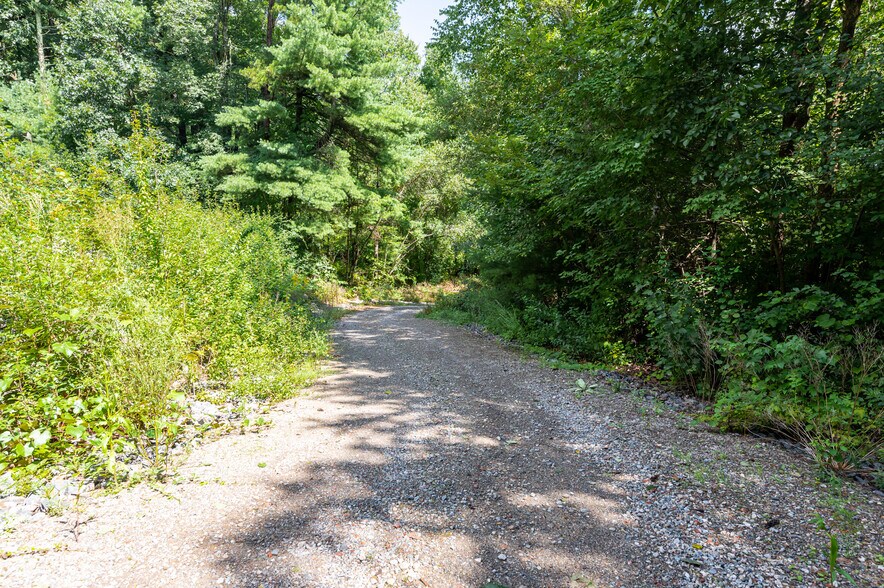 More Photos Of 116 Newburyport Tpke, Rowley Storefront Retail Office For Lease