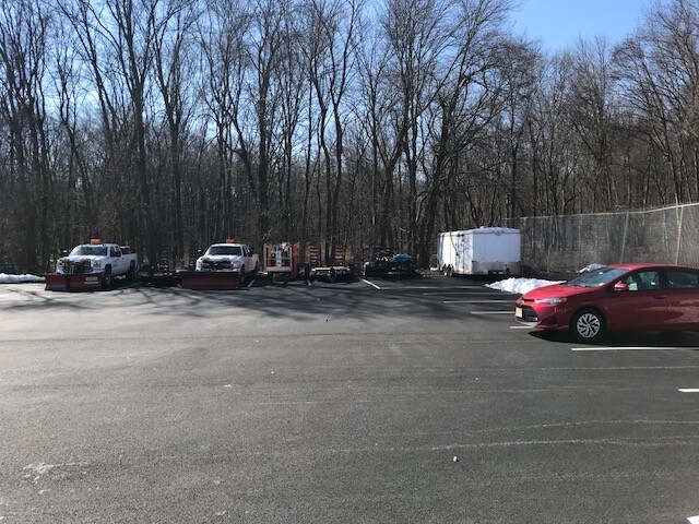 More Photos Of 26 Law Dr, Fairfield Warehouse For Lease