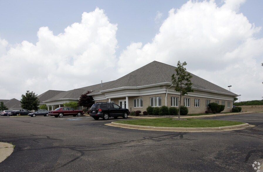 Primary Photo Of 85 Executive Pky, Hudson Unknown For Lease