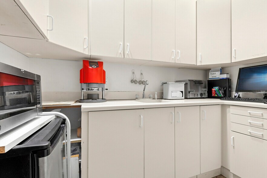 More Photos Of 935 Park Ave, New York Apartments For Sale