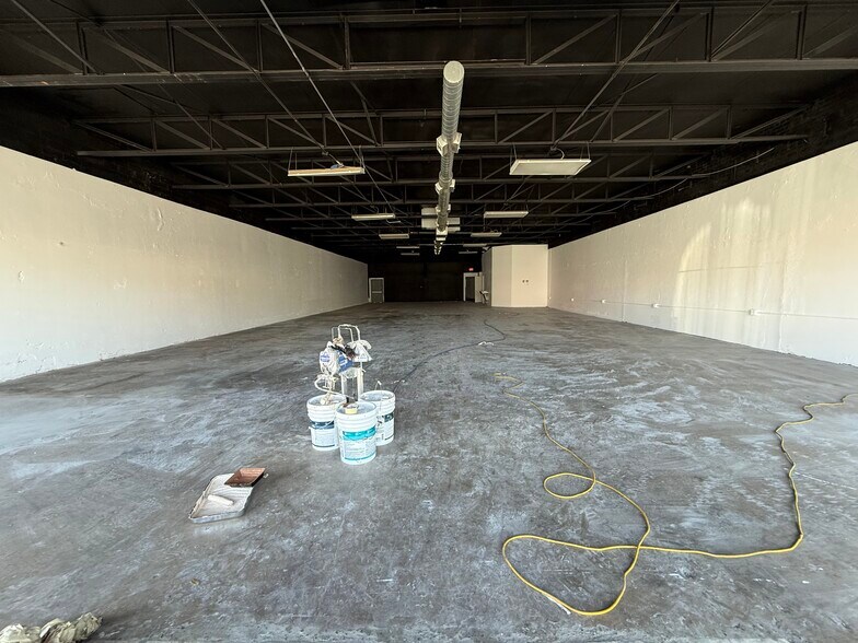 More Photos Of 5438 E Grand Ave, Dallas Storefront For Lease