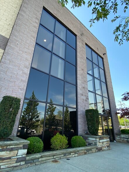 More Photos Of 1400 Lebanon Church Rd, Pittsburgh Unknown For Lease