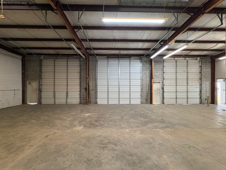 More Photos Of 650 Stafford Run Rd, Stafford Unknown For Lease