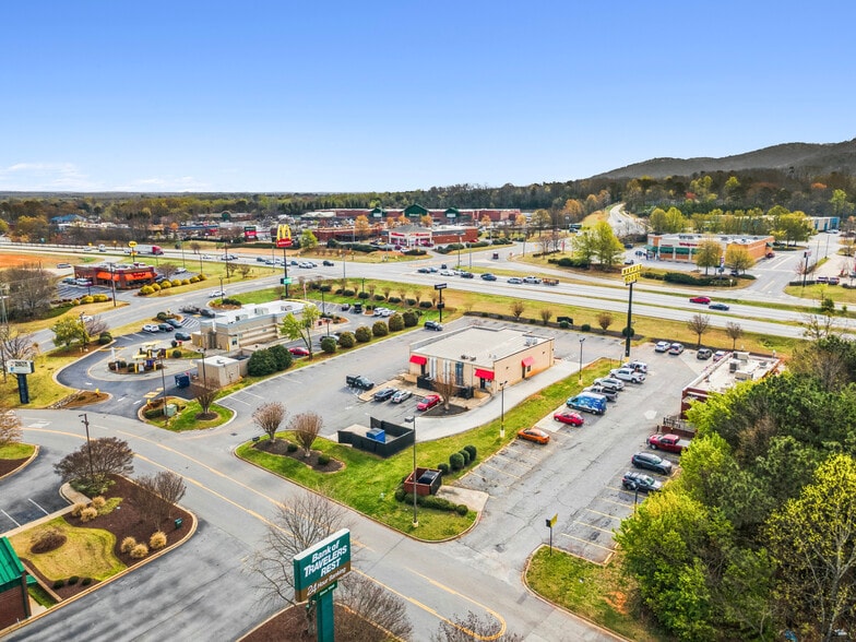 More Photos Of 515 Roe Center Ct, Travelers Rest Land For Lease