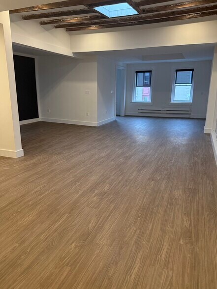Primary Photo Of 7 E Ridgewood Ave, Ridgewood General Retail For Lease