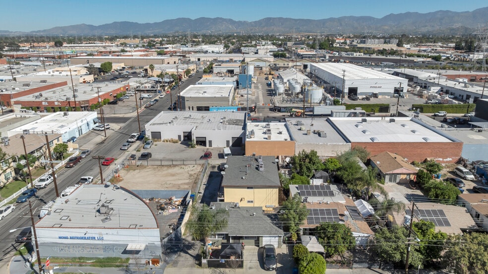 More Photos Of 11853 Hart St, North Hollywood Multifamily For Sale