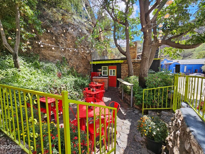 More Photos Of 105 Tombstone Cyn, Bisbee Restaurant For Sale