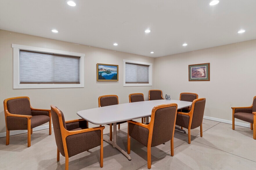 More Photos Of 2120 Apple Loop, Lyons Industrial For Sale