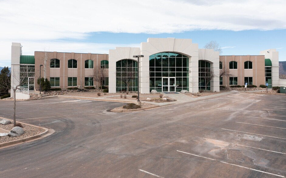 More Photos Of 15475 Gleneagle Dr, Colorado Springs Office For Sale