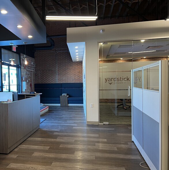 More Photos Of 10939 120th St NW, Edmonton General Retail For Lease