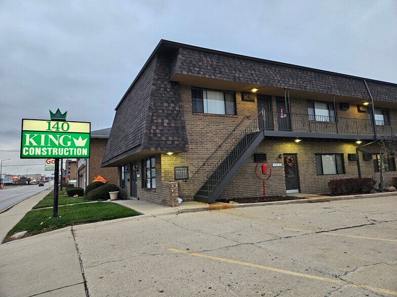 More Photos Of 140 W Saint Charles Rd, Villa Park Office Residential For Lease